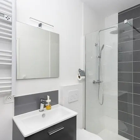 Chouchen Apartment *